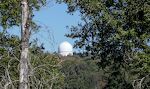 Fra stien kan vi se Palomar Observatory. <Klik her @ https://www.youtube.com/embed/Ol0xwnV8X5Q> for en video om observatoriet. Fra stien kan vi se Palomar Observatory. <Klik her @ https://www.youtube.com/embed/Ol0xwnV8X5Q> for en video om observatoriet.
