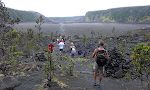 Vi er startet på Iki Crater Trail og er nået ned til bunden af krateret ca. 400 fod under kanten.