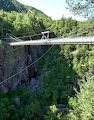 Vi er kørt ned til Vemork broen for at Gunhild kan opfriske minderne fra sit bungee jump i år 2000. Vi er kørt ned til Vemork broen for at Gunhild kan opfriske minderne fra sit bungee jump i år 2000.