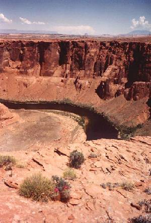 Horseshoe Bend, looking towards Page