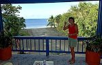 Vi er ankommet til vores lejede hus på Roatán efter en interessant køretur fra lufthavnen. Vi er ankommet til vores lejede hus på Roatán efter en interessant køretur fra lufthavnen.