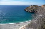 Playa Rijana er ikke så let at finde, så der kommer ikke mange mennesker og slet ingen turister. Playa Rijana er ikke så let at finde, så der kommer ikke mange mennesker og slet ingen turister.