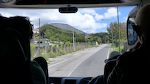 Vi fortsætter i bussen mod Vesuv, som her ses forude. Vi fortsætter i bussen mod Vesuv, som her ses forude.