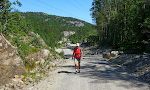 Et kig tilbage gennem Takstedalen, hvor vi går fra 55 meters højde op til 190 m. Et kig tilbage gennem Takstedalen, hvor vi går fra 55 meters højde op til 190 m.