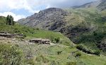 Vi passerer endnu en 'cortijo' på vejen ned til Rio Trevélez.