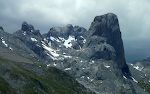 Nærbillede af Picu Uriellu, Spaniens mest berømte bjerg. Nærbillede af Picu Uriellu, Spaniens mest berømte bjerg.