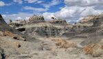 Bisti Badlands hedder officielt 'Bisti/De-Na-Zin Wilderness' og er under BLM management. Det er et område på 182 km² med de mest bizarre klippeformationer, man kan tænke sig. Her er jeg i et område, som kaldes 'chocolate hoodoos'.