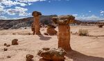 Nærbillede af de små hoodoos. Nærbillede af de små hoodoos.