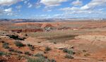 Fra Potato Hill går jeg over på 'The Rim Trail', som jeg mærkeligt nok heller ikke har gået på før nu. Herfra kan man se broen over Colorado floden ved Glen Canyon Dam. Fra Potato Hill går jeg over på 'The Rim Trail', som jeg mærkeligt nok heller ikke har gået på før nu. Herfra kan man se broen over Colorado floden ved Glen Canyon Dam.