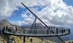 Her ses hele soluret, Mirador Solar de Tristaina. Det åbnede i 2021. Så vidt vi kunne se, angiver uret tiden i GMT (eller UTC).