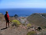Tors 27/3: Udsigt til Playa Santiago, hvortil vi kom med færgen fra Gran Rey. Tors 27/3: Udsigt til Playa Santiago, hvortil vi kom med færgen fra Gran Rey.