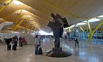 Efter en overnatning i Madrid er vi nu klar til at flyve til La Palma fra Madrids egenartede Terminal 4.