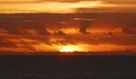 Ingen chance for et 'green flash' i dag, men en flot rød solnedgang. Ingen chance for et 'green flash' i dag, men en flot rød solnedgang.