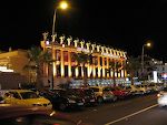 Dette kongrescenter hedder 'El Palacio de Congresos Pirámide de Arona'. Dette kongrescenter hedder 'El Palacio de Congresos Pirámide de Arona'.
