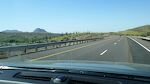 Vi er på vej tilbage til Californien. Vi skal aflevere bilen ved San Diegos lufthavn, så vi tager en anden rute, som går tæt forbi Phoenix igennem et område med de store Saguaro kaktusser, som Arizona er kendt for.