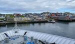 Havnen i Vardø. Vi skal vende, da landgangen er på bagbords side