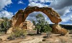 Anasazi Arch minder lidt om Utahs berømte Delicate Arch. Indvendigt er den 42 fod bred forneden og 35 fod høj (Delicate Arch er 32 x 46 fod).