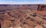 Efter vores 5 km vandretur til Corona Arch kører vi til Dead Horse Point State Park, hvorfra der er en helt utrolig udsigt. Efter vores 5 km vandretur til Corona Arch kører vi til Dead Horse Point State Park, hvorfra der er en helt utrolig udsigt.