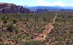Vi går en tur langs Mill Creek Rim nær Moab. Vi går en tur langs Mill Creek Rim nær Moab.