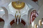 Al Ameen moskéen har også en flot lysekrone, men den kan dog ikke måle sig med den i Sultan Qaboos Grand Mosque.