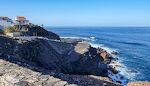 Til den anden side - mod sydvest - går der en sti ned til Las Salinas, nogle naturlige pools på kysten. Til den anden side - mod sydvest - går der en sti ned til Las Salinas, nogle naturlige pools på kysten.